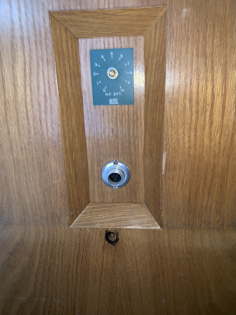 7590-CC22-3-D77-48-E4-84-EB-9-C83030-CD391.jpg