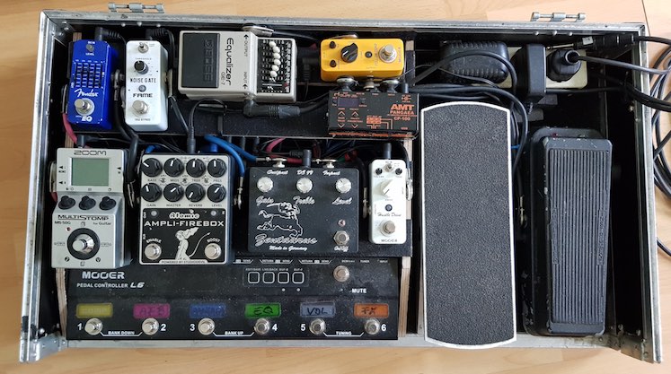 Pedalboard.jpg