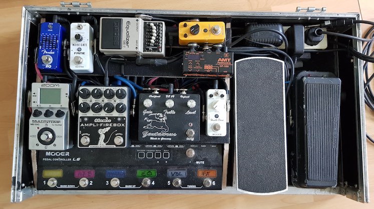 Pedalboard.jpg