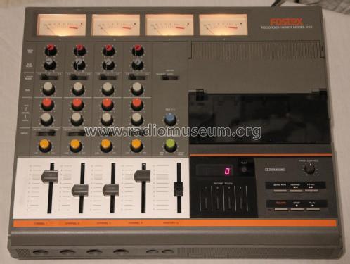 recorder_mixer_model_250_2283633.jpg