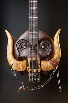 d5fd91c3d7cd15ffb349243e14c33629--steampunk-guitar-lemmy.jpg
