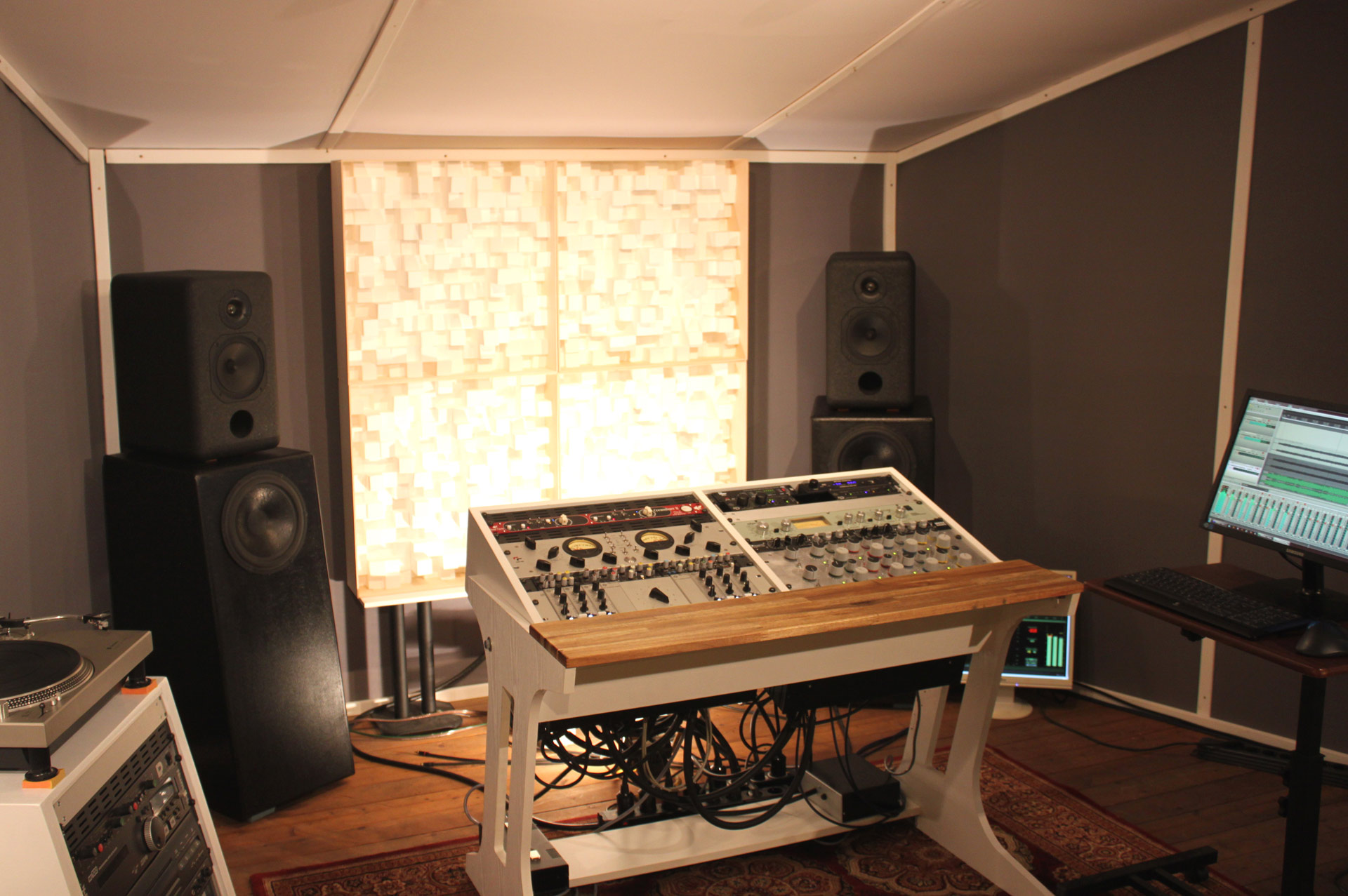 mastering-room01_1920.jpg