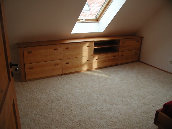 Schrank-Dachschr%C3%A4ge-02.jpg