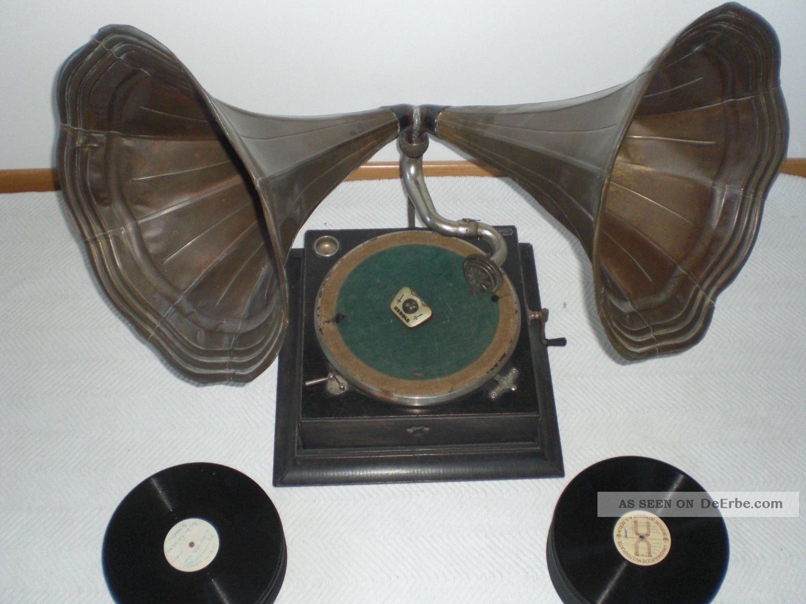altes_trichtergrammophon_stereo___grammophon___2_trichter___musikhaus_ewald_1_lgw.jpg
